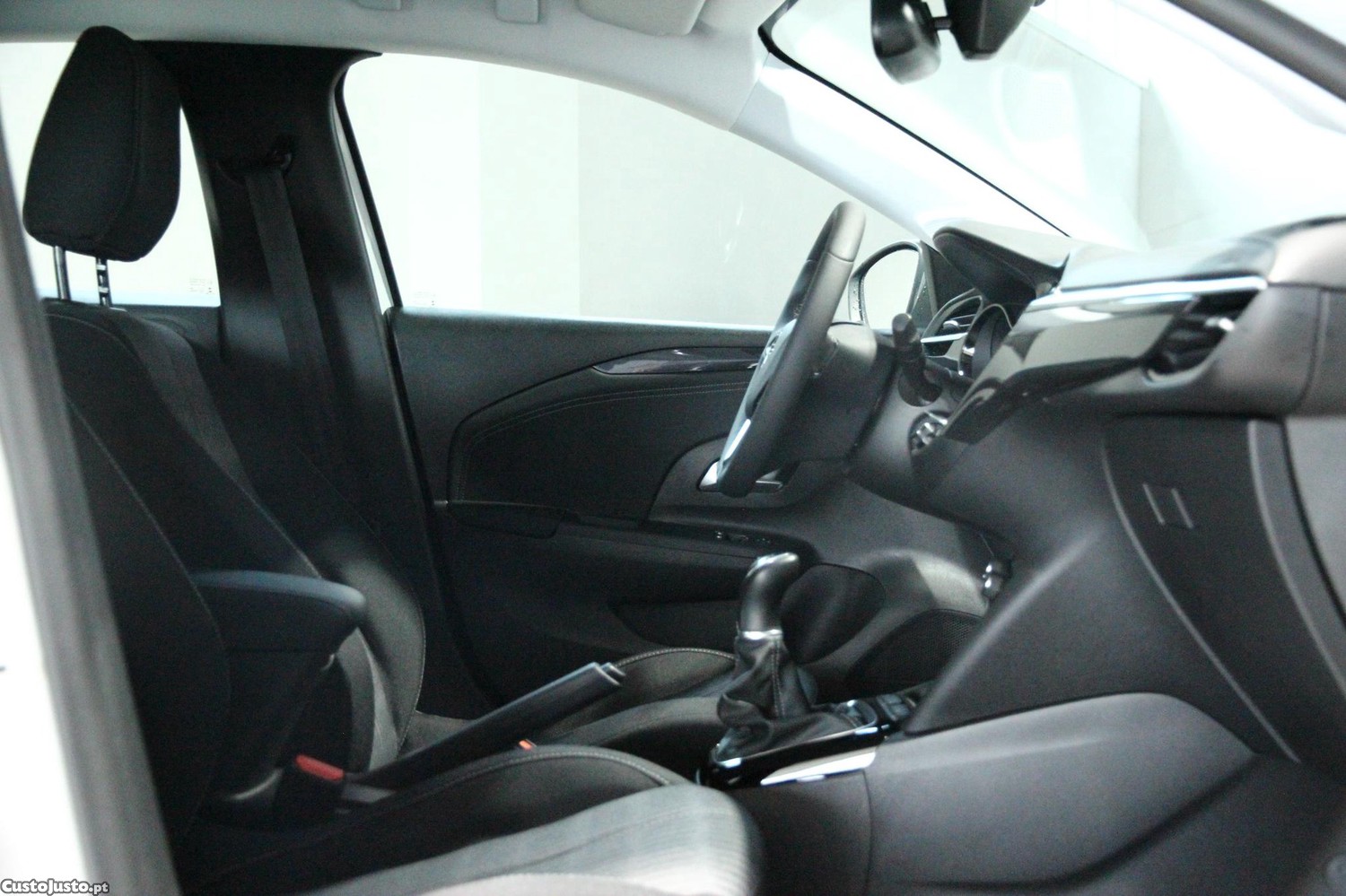 Opel Corsa 1.2 Business — fotografia 16
