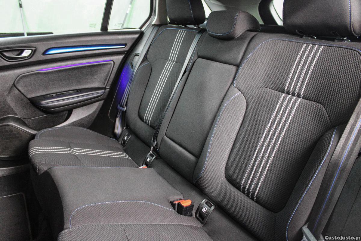Renault Mégane Sport Tourer 1.5 Blue dCi GT Line — fotografia 14