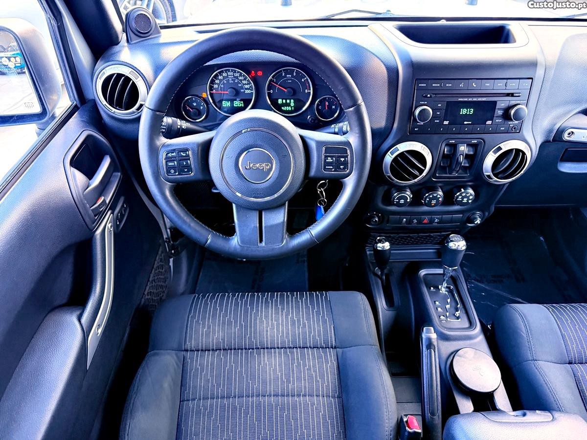 Jeep Wrangler Sahara Unlimited — fotografia 49