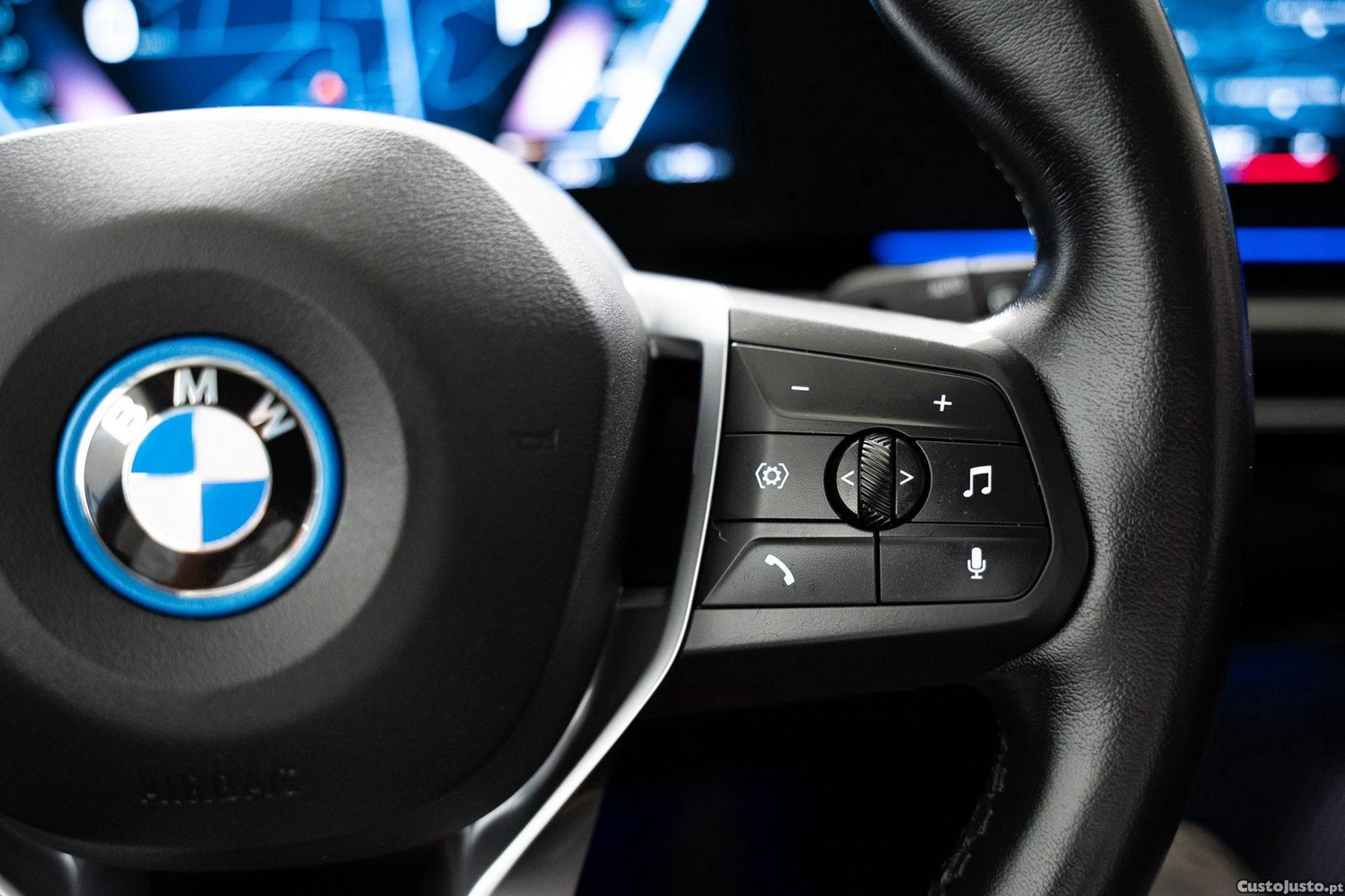BMW iX1 xDrive30 xLine — fotografia 9
