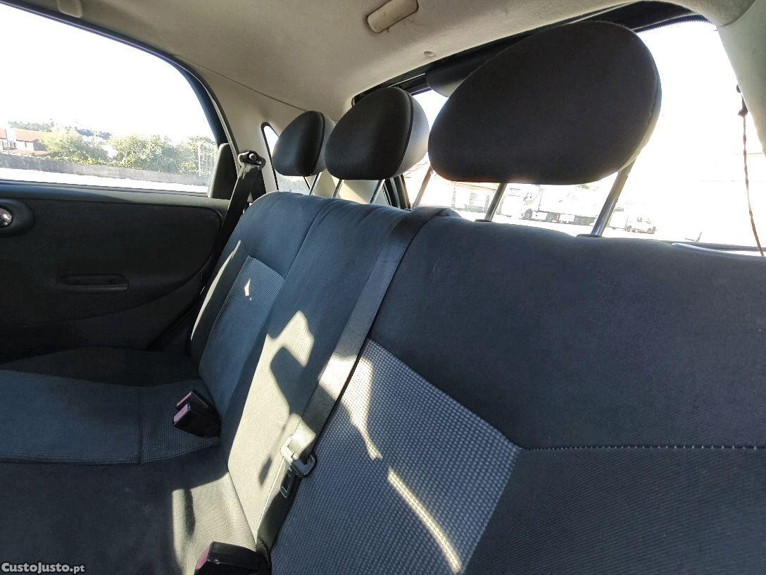 Opel Corsa 1.3 cdti — fotografia 4