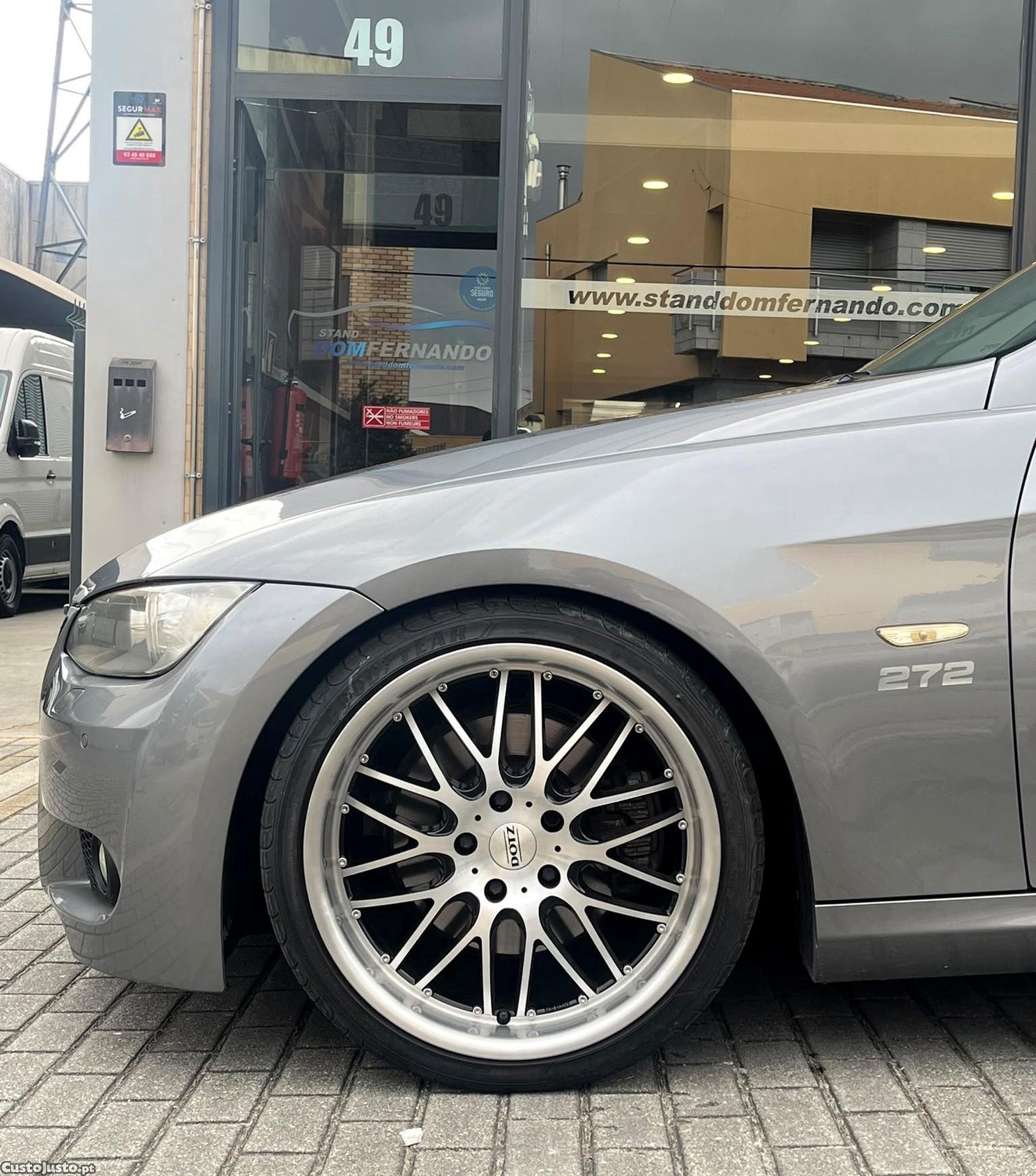 BMW 330 i — fotografia 23