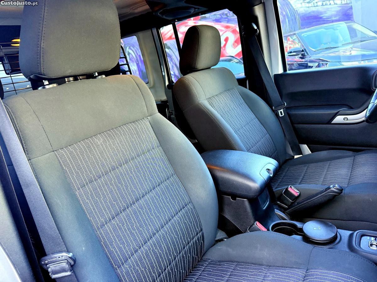 Jeep Wrangler Sahara Unlimited — fotografia 34