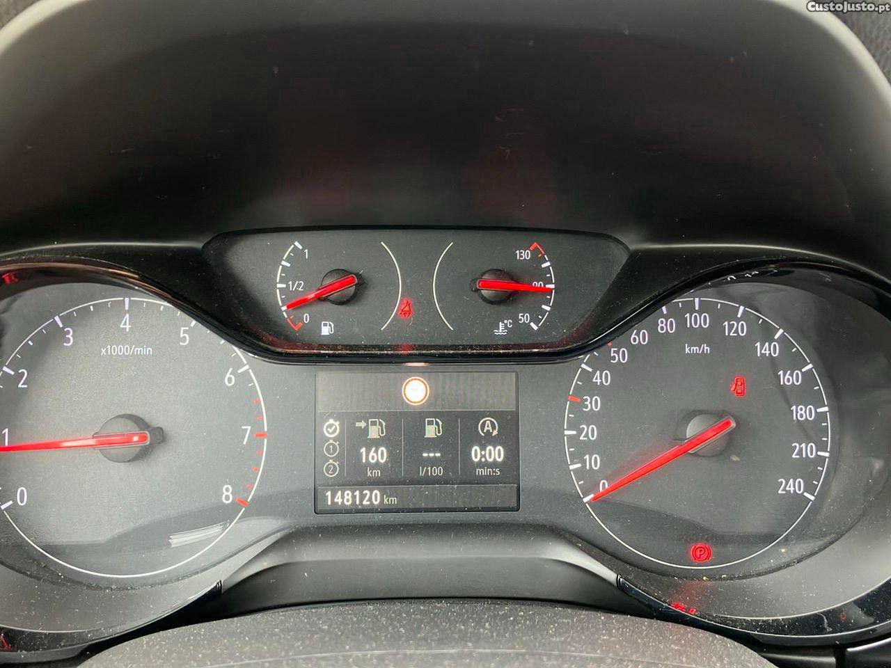 Opel Corsa 1.5 D Edition — fotografia 8