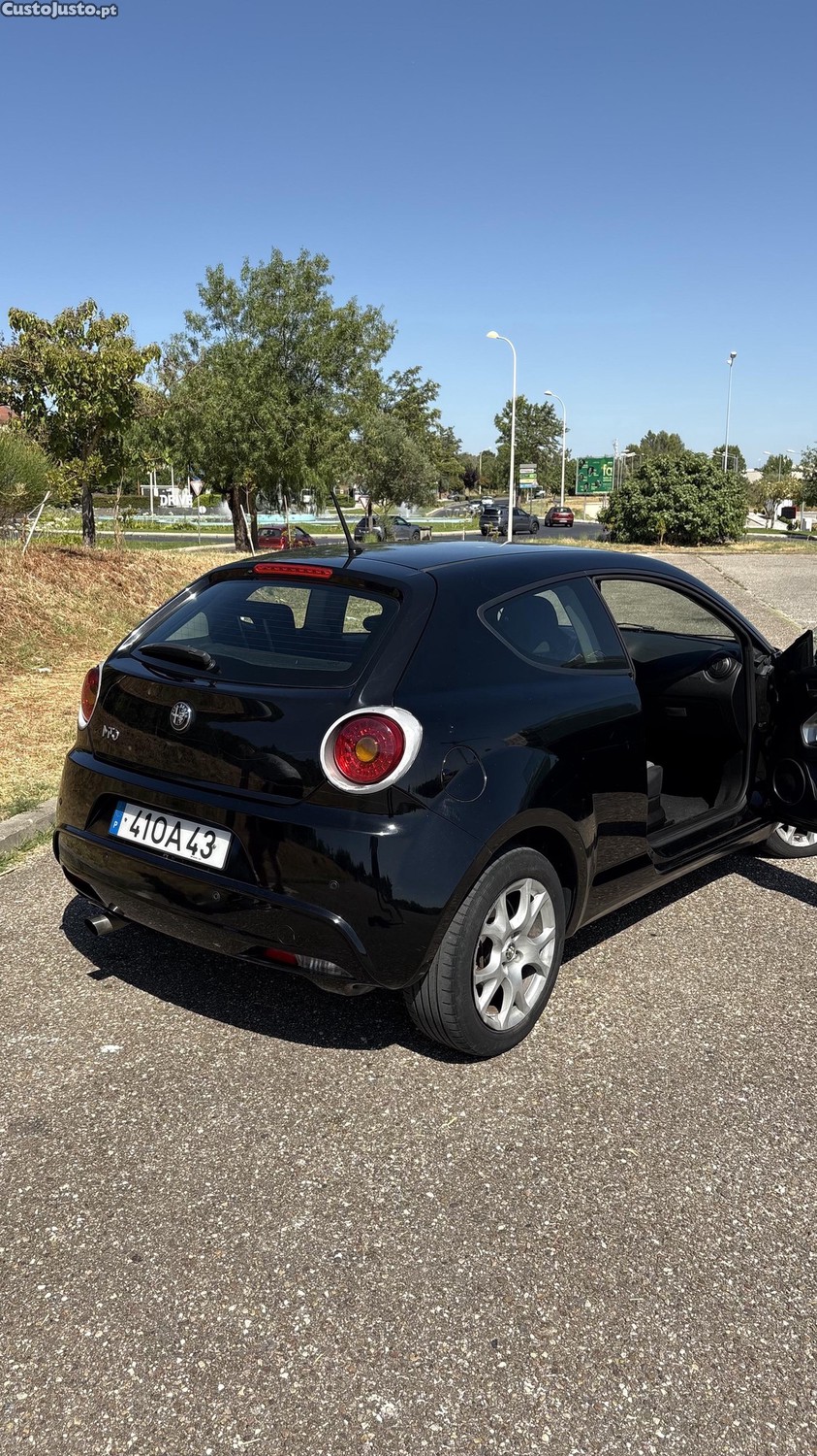 Alfa Romeo MiTo — fotografia 11