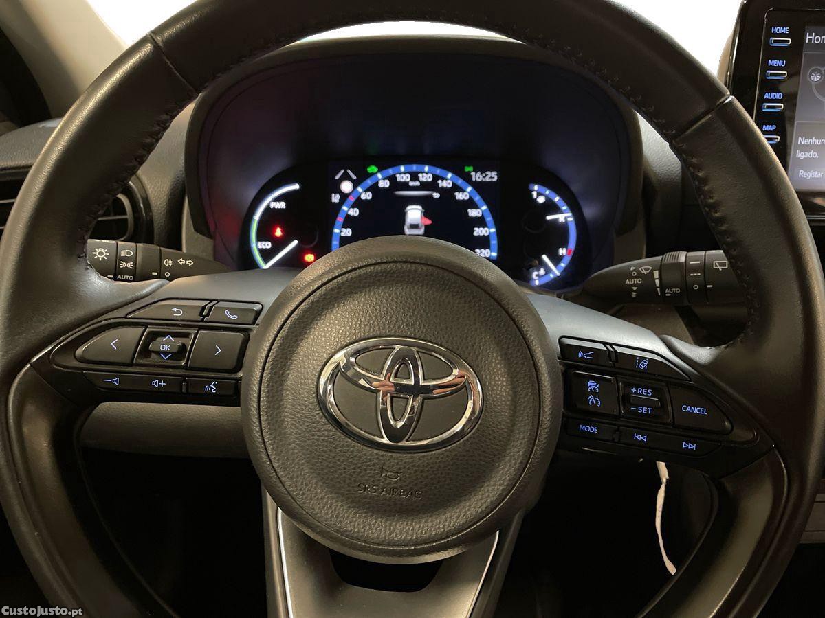 Toyota Yaris Cross 1.5 HDF Comfort Plus — fotografia 6