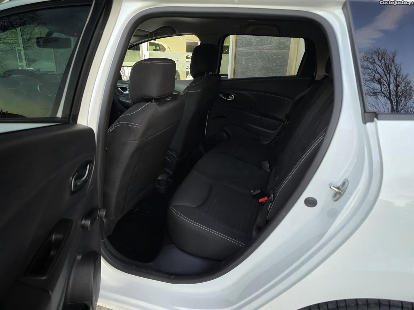 Renault Clio 1.5 dCi Limited — fotografia 15