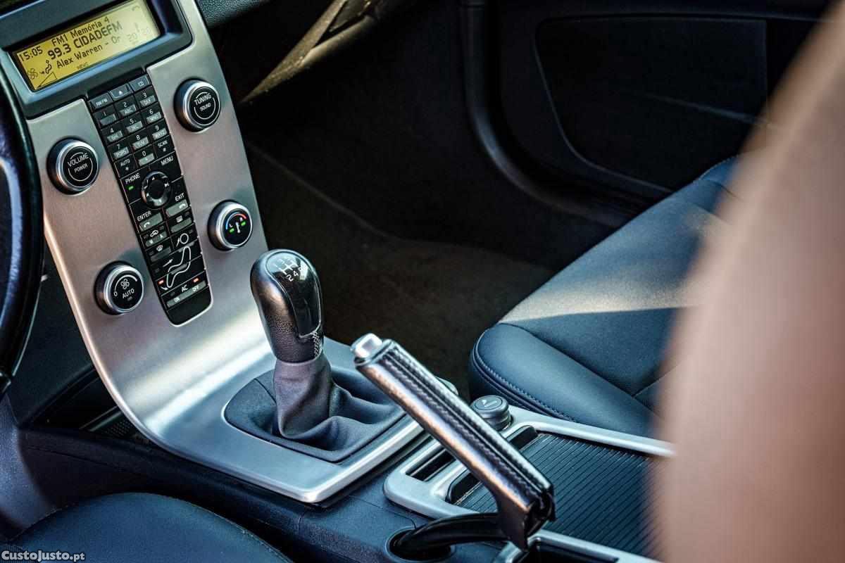 Volvo C30 1.6D Nacional — fotografia 4