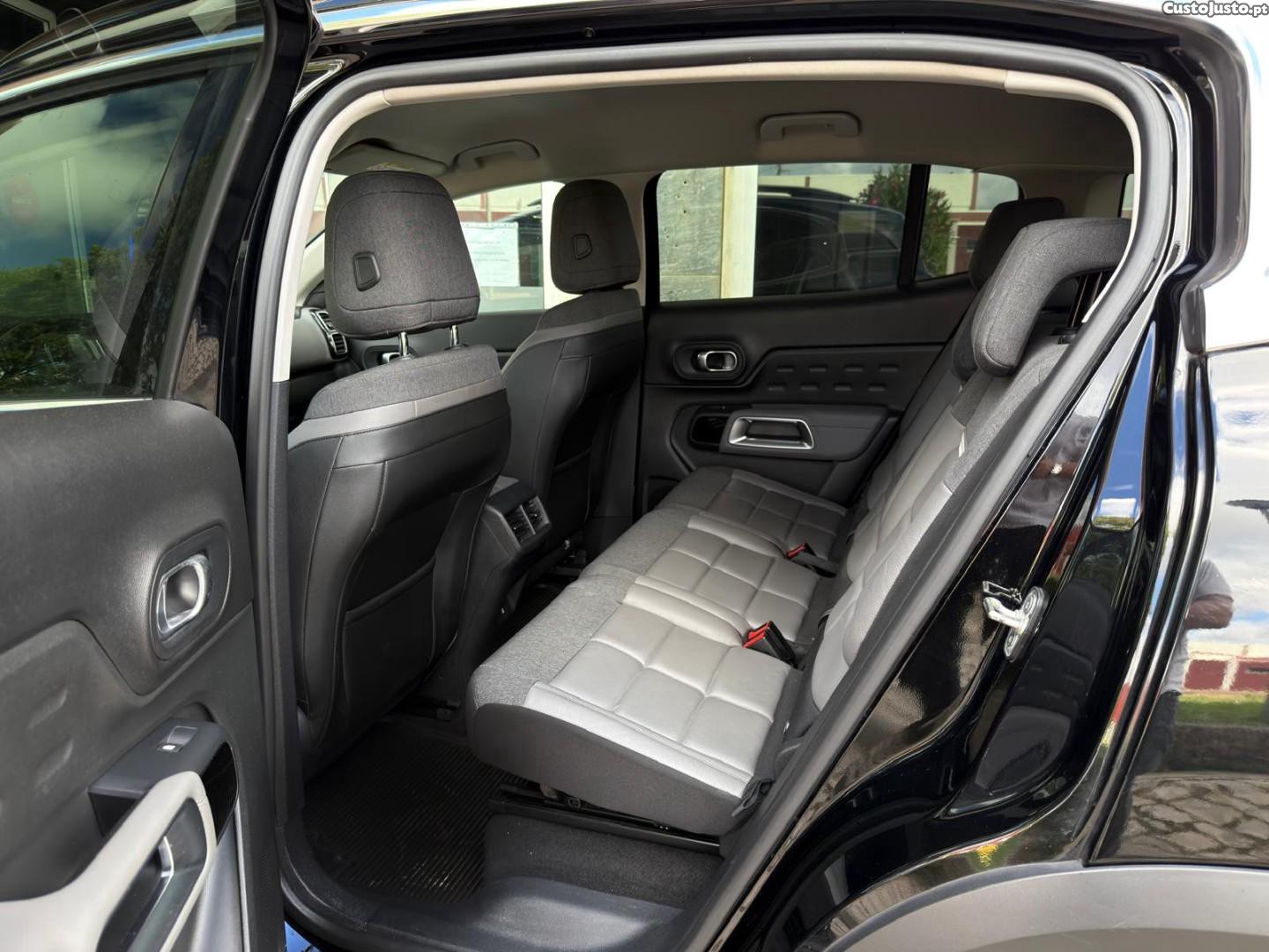 Citroën C5 Aircross 1.5 BlueHDi Shine Pack EAT8 — fotografia 14