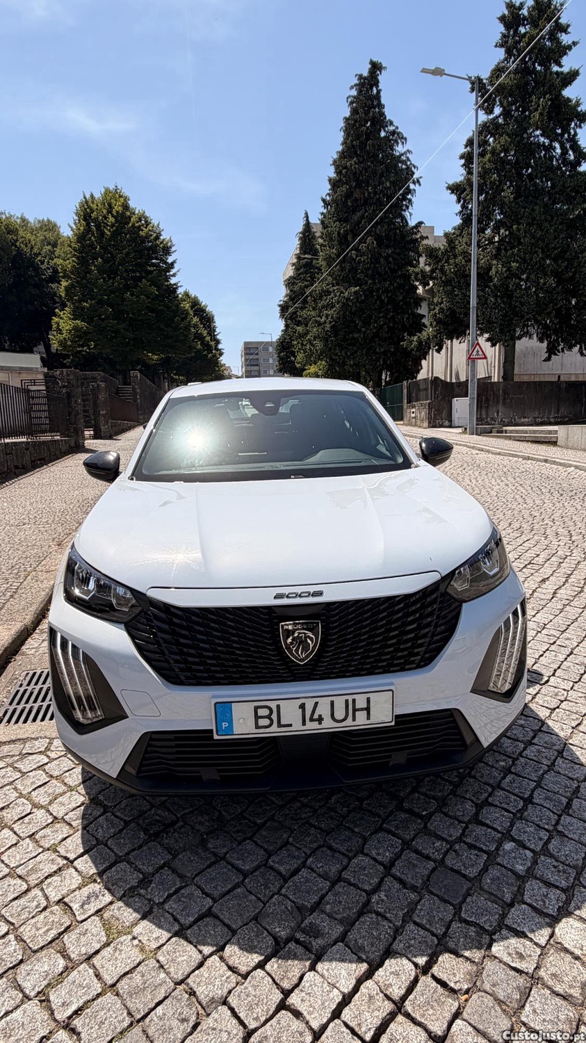Peugeot 2008 1.2 active — fotografia 8