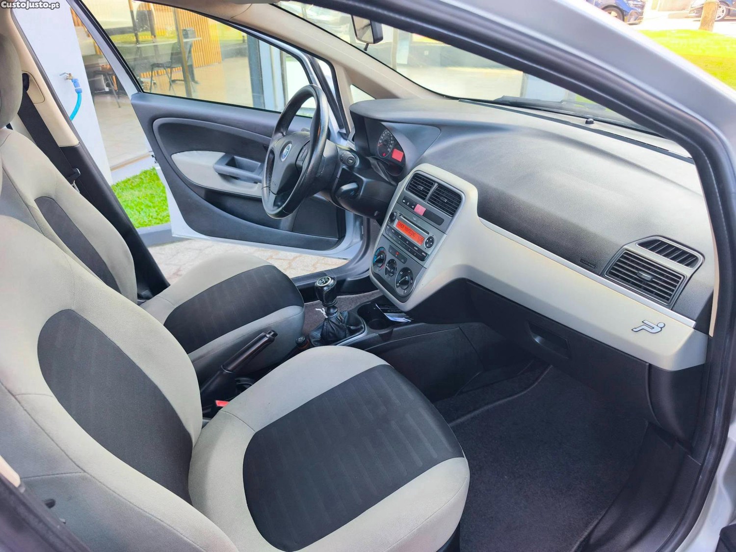 Fiat Punto 1.2 gasolina — fotografia 5