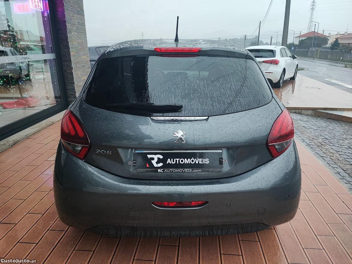 Peugeot 208 Style 1.6 HDI — fotografia 10