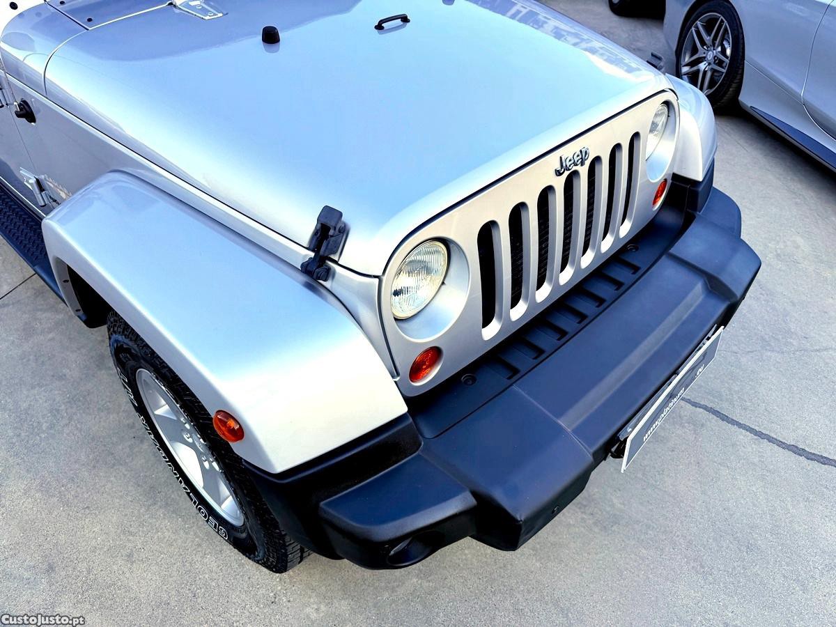 Jeep Wrangler Sahara Unlimited — fotografia 21