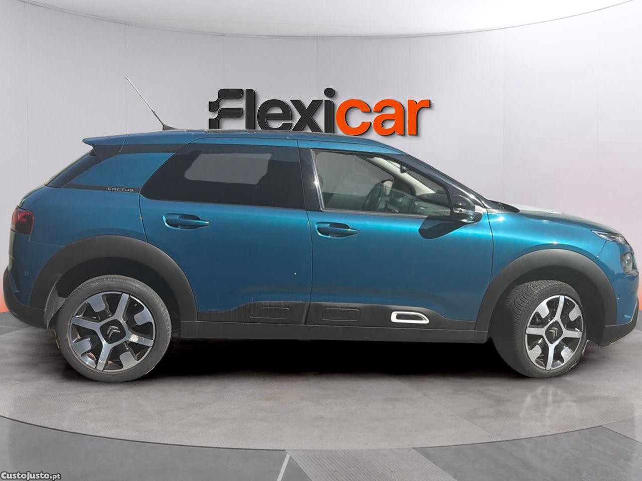 Citroën C4 Cactus 1.2 PureTech Shine — fotografia 18