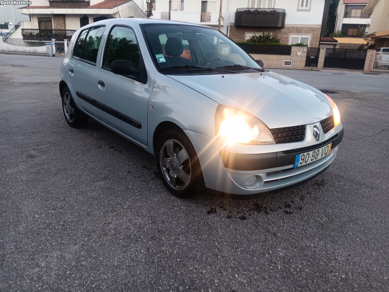 Renault Clio 1.5cc DCI Gasóleo — fotografia 7