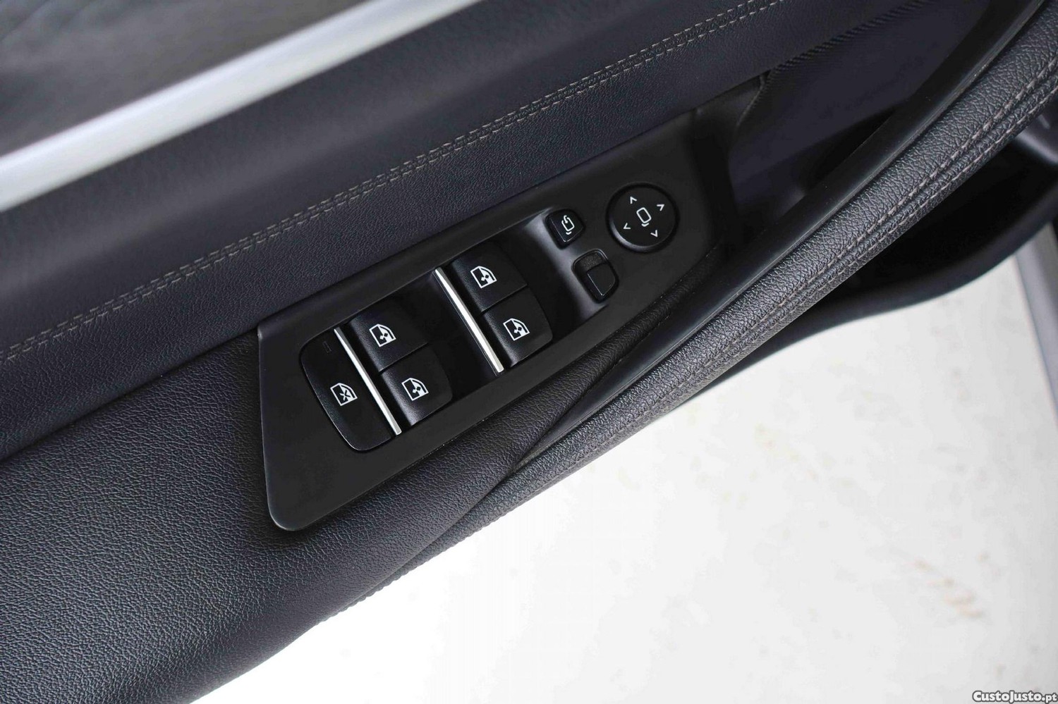 BMW 520 d Pack Desportivo M Auto — fotografia 18