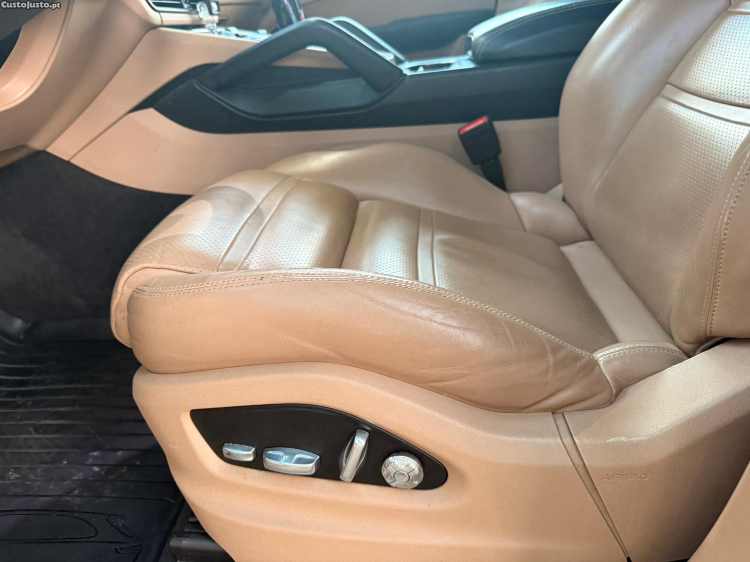 Porsche Cayenne E-Hybrid — fotografia 16