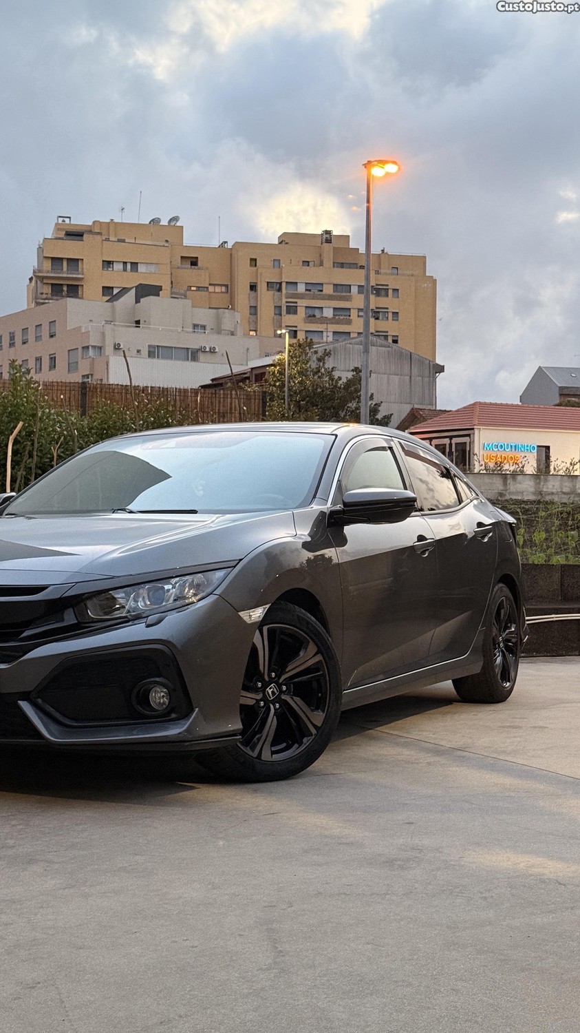Honda Civic 1.0i-VTEC Executive 101.398km — fotografia 7
