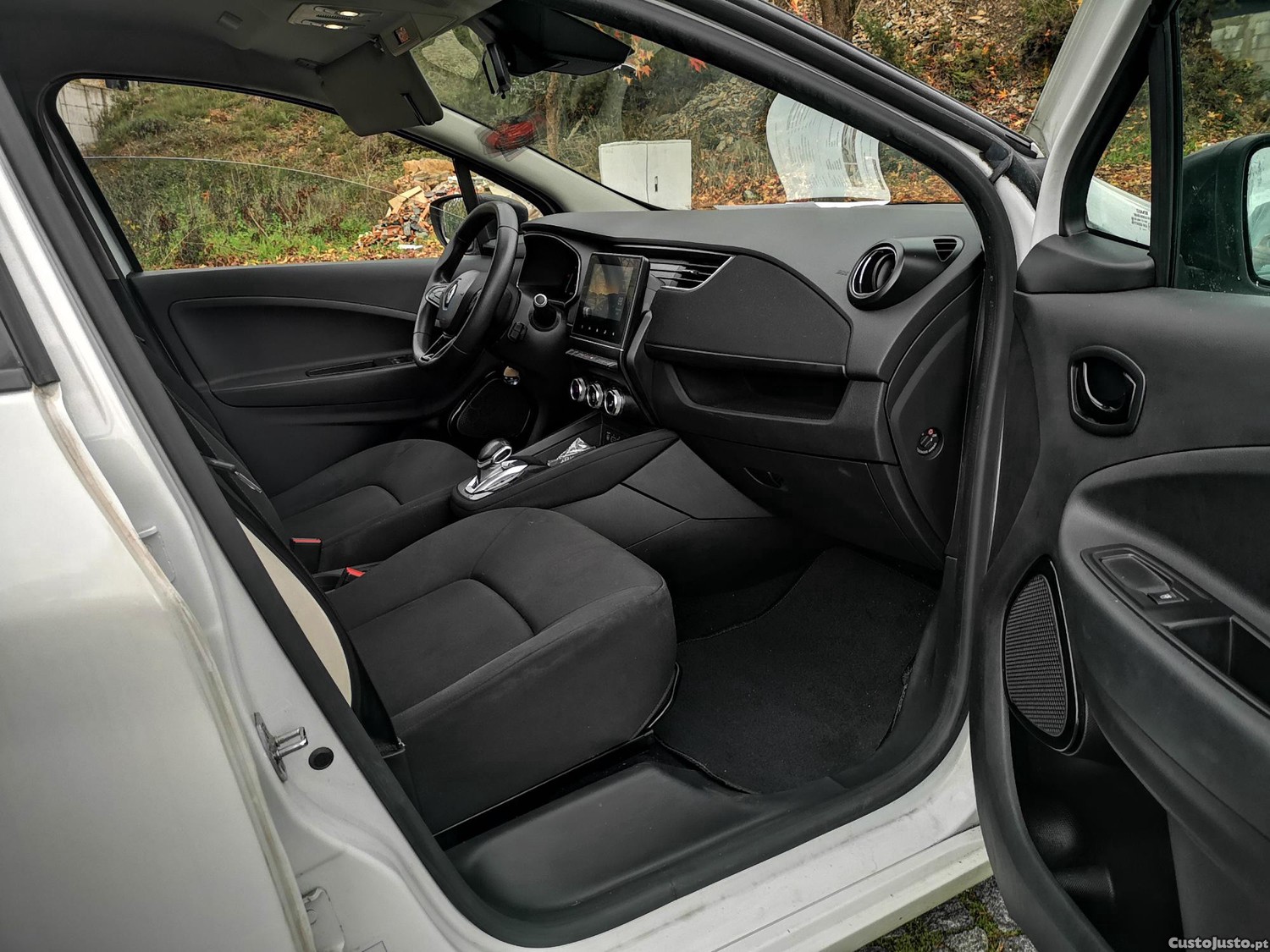 Renault Zoe Zen 52 C/ BATERIAS PROPRIAS - C/ GARANTIA - Carregador Domestico e Rápido — fotografia 16
