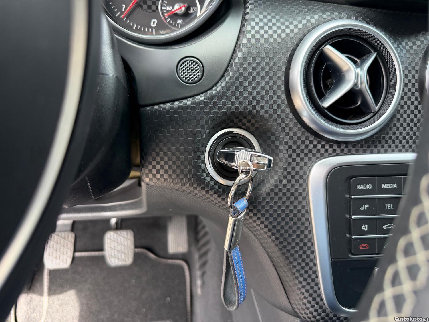 Mercedes-Benz A 160 d Urban — fotografia 6