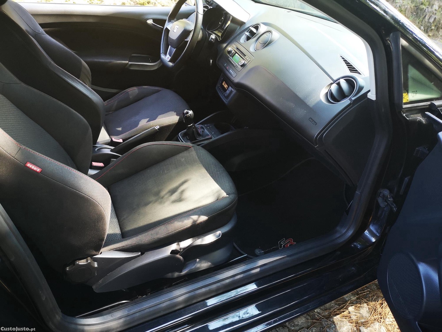 SEAT Ibiza 6J FR (ORIGINAL) 2.0 TDI 143CV VERSÃO 30 ANOS - 5 LUGARES - c/ GARANTIA — fotografia 9