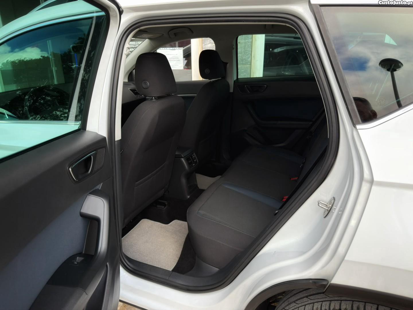 SEAT Ateca 1.6 TDI Ecomotive Reference — fotografia 20