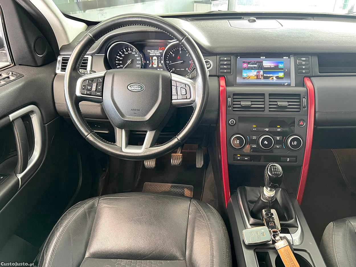 Land Rover Discovery Sport 2.0 eD4 HSE — fotografia 13