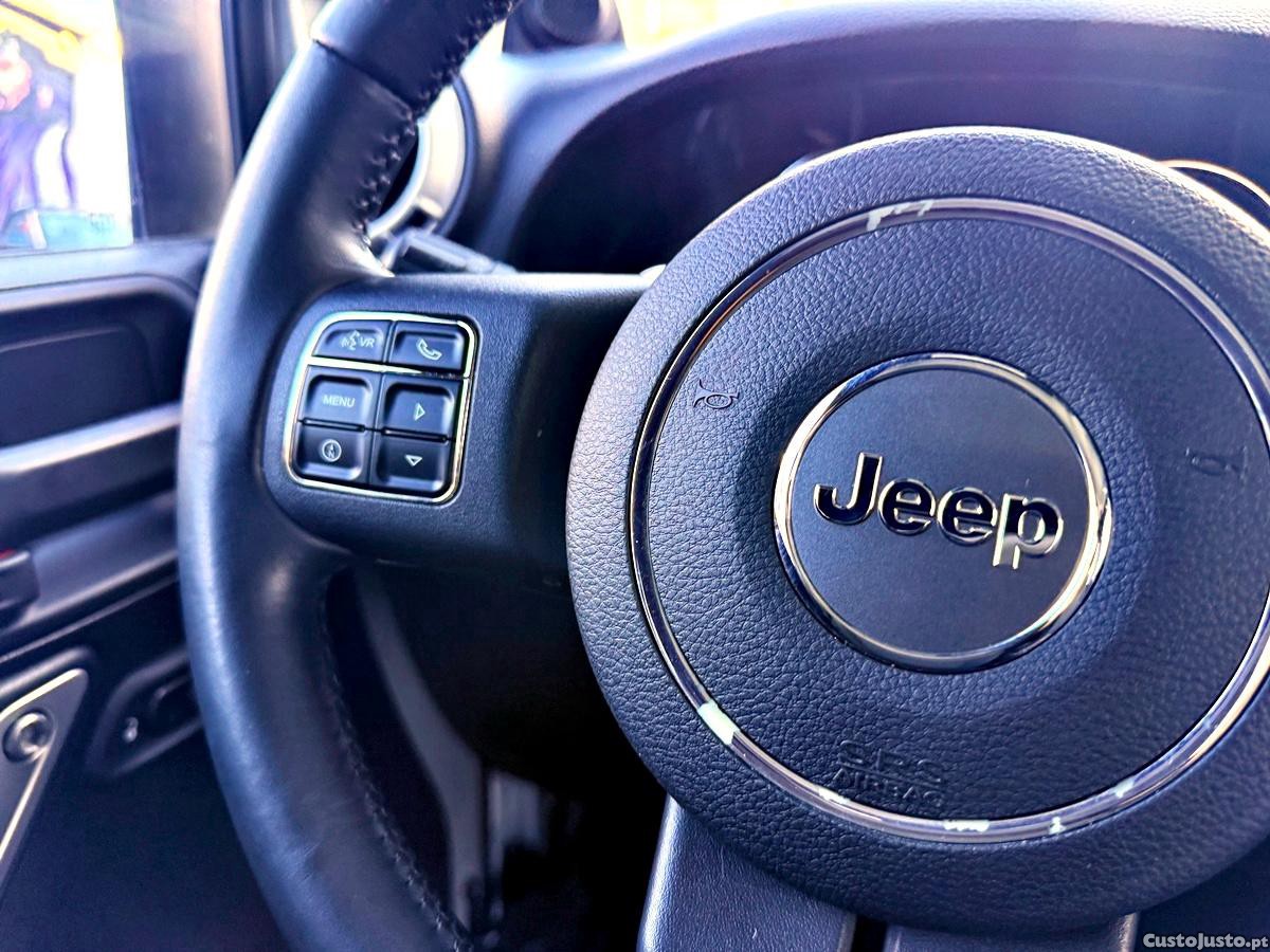 Jeep Wrangler Sahara Unlimited — fotografia 46