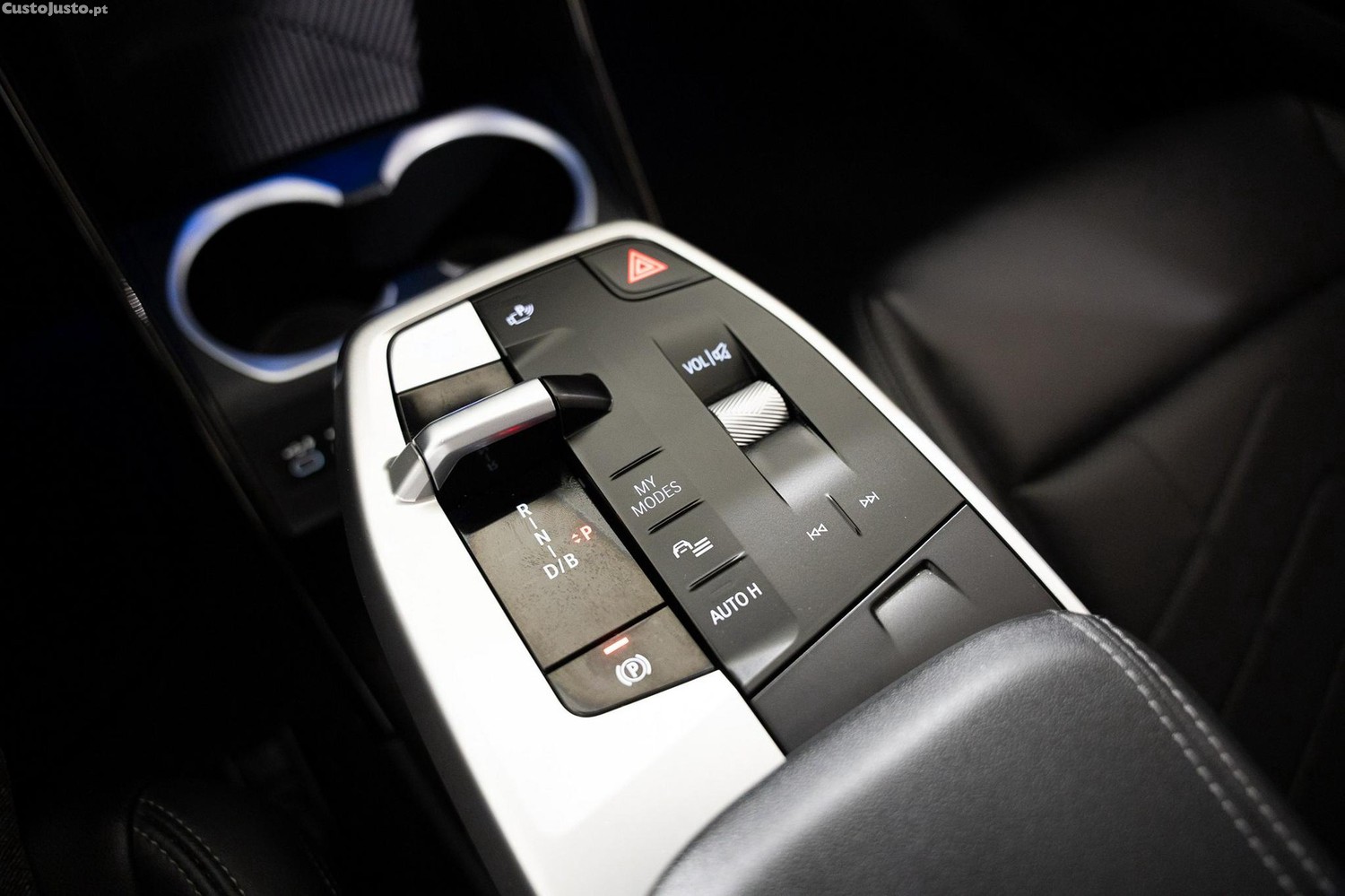 BMW iX1 xDrive30 xLine — fotografia 7