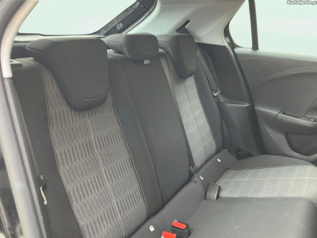 Opel Corsa 1.5 D Edition — fotografia 3