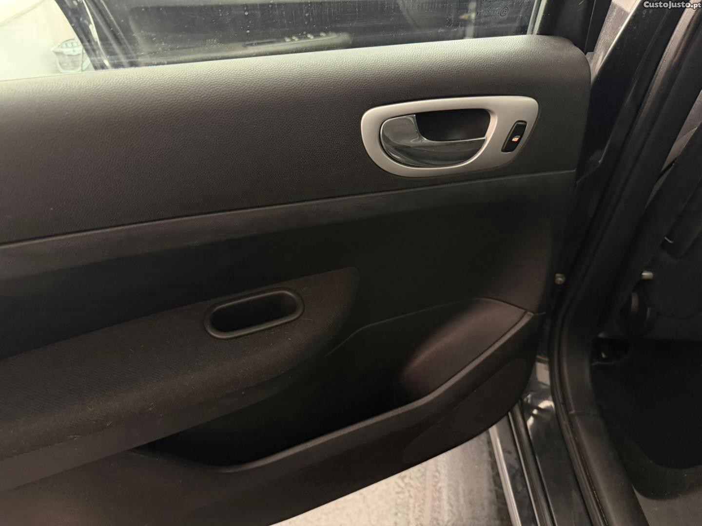Peugeot 307 1.6HDi — fotografia 4