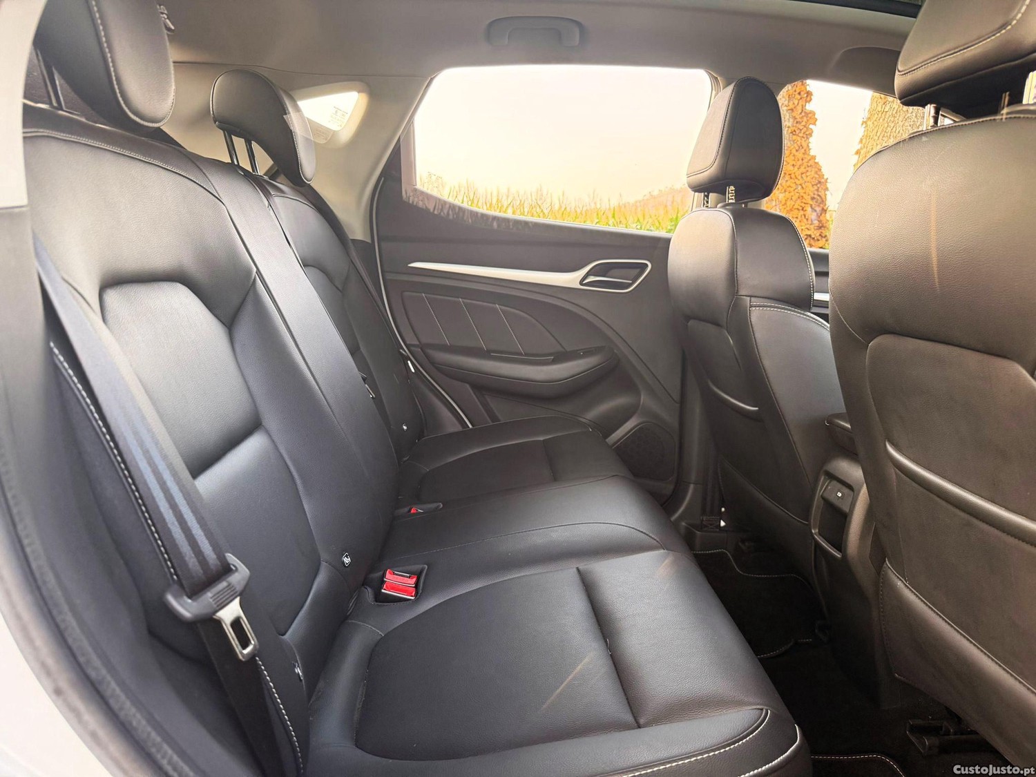 MG ZS EV Luxury — fotografia 5