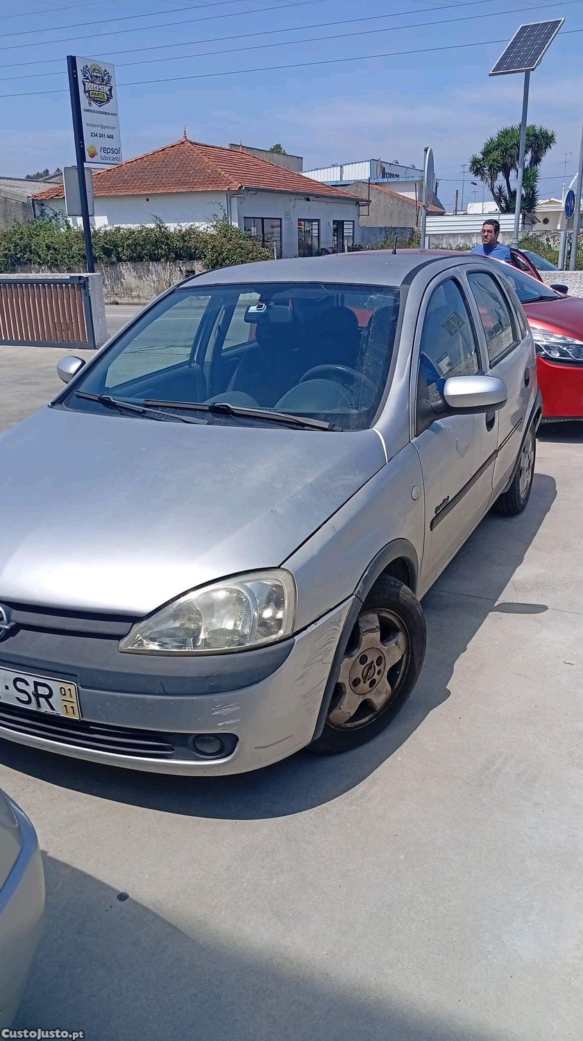 Opel Corsa 1.7cdti — fotografia 3
