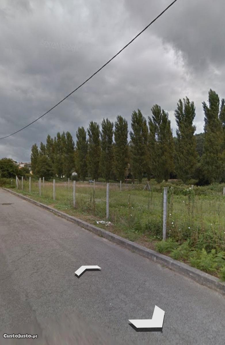 Land for sale in Santa Maria da Feira, Portugal — €90,000