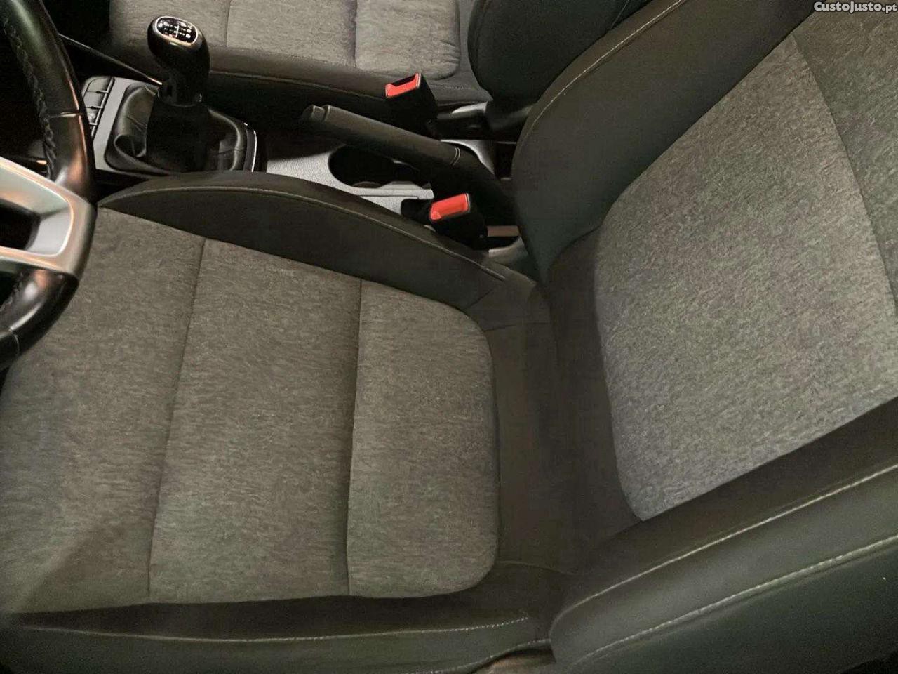 Kia Stonic 1.0 T-GDi Wave — fotografia 7