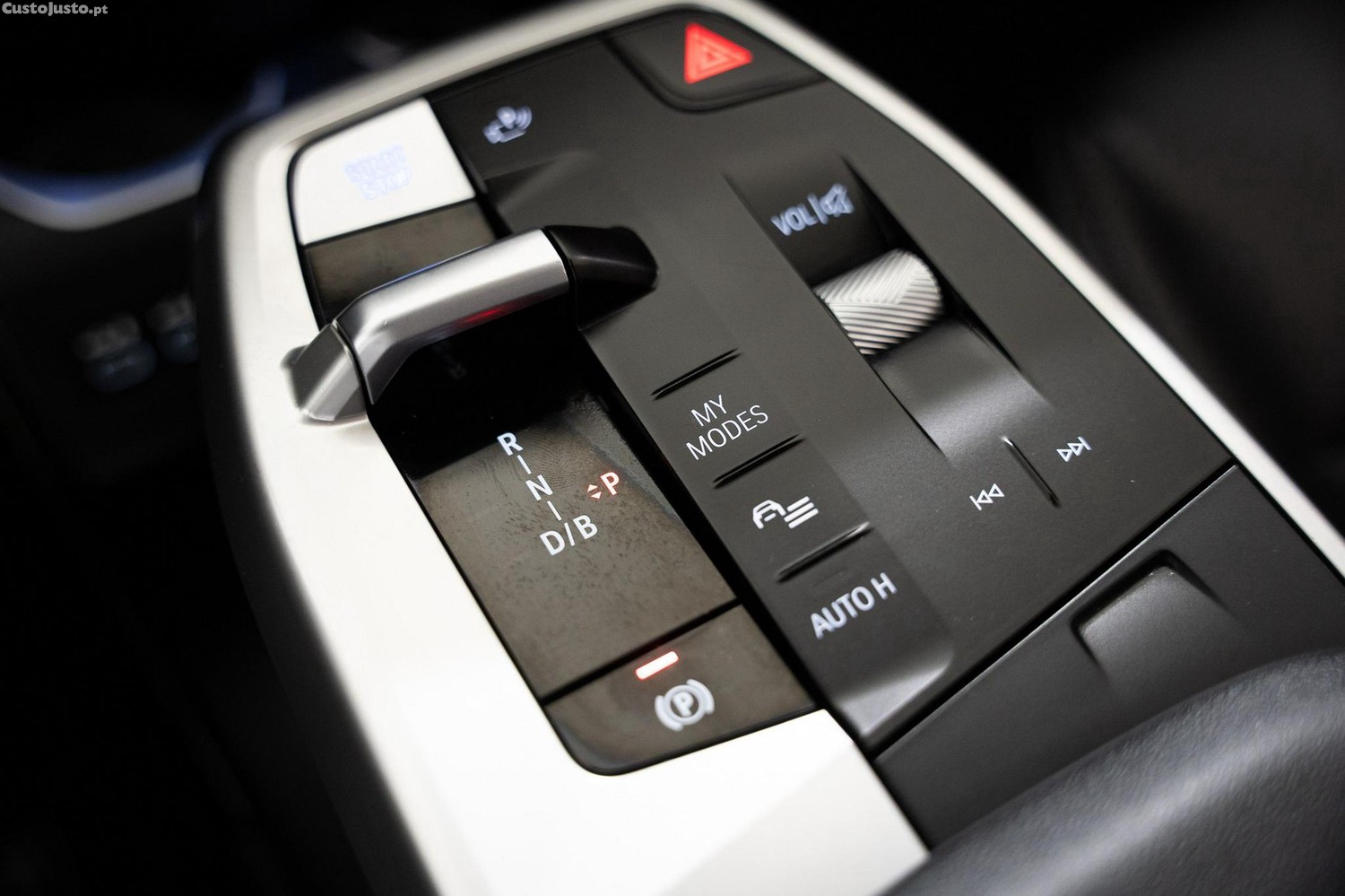 BMW iX1 xDrive30 xLine — fotografia 8