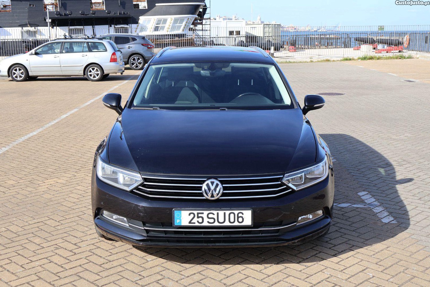 Volkswagen Passat 1.6 Tdi Bluemotion Cx Automática — fotografia 3