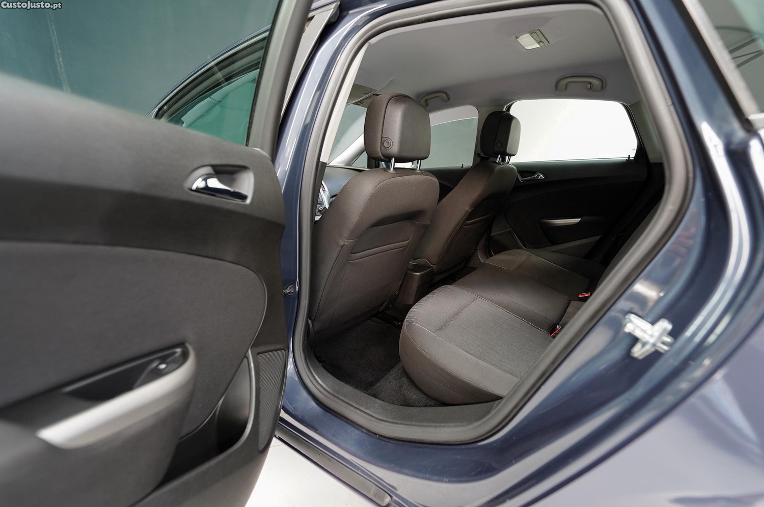 Opel Astra 1.4 Cosmo S/S — fotografia 10