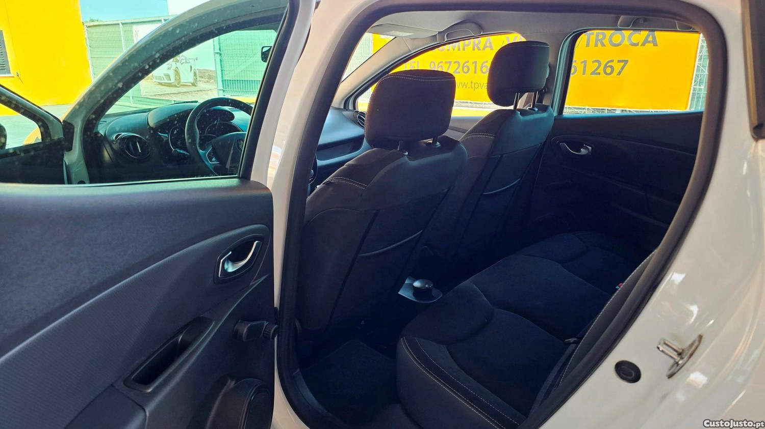 Renault Clio 1.5 dCi Limited Edition — fotografia 13