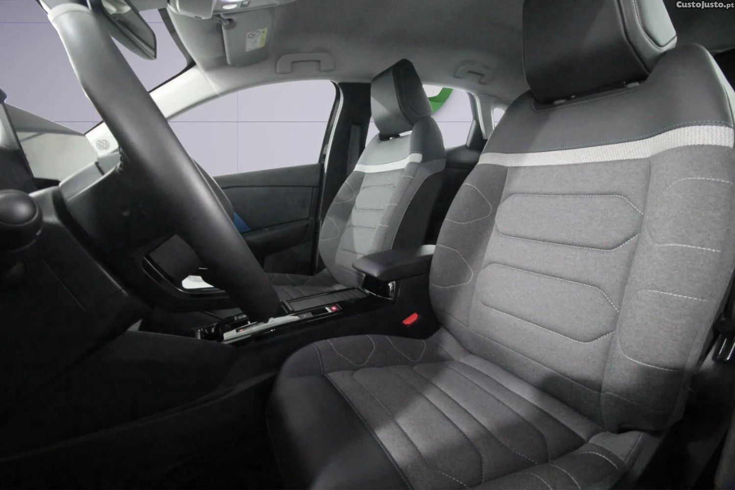 Citroën e-C4 50 kWh Feel Pack — fotografia 6