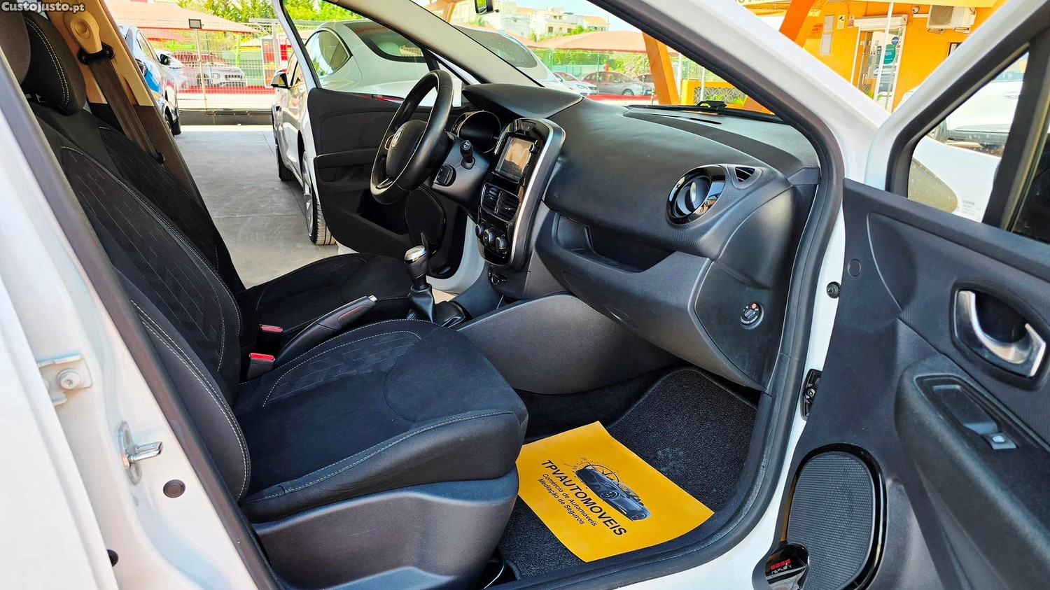 Renault Clio 1.5 dCi Limited Edition — fotografia 12