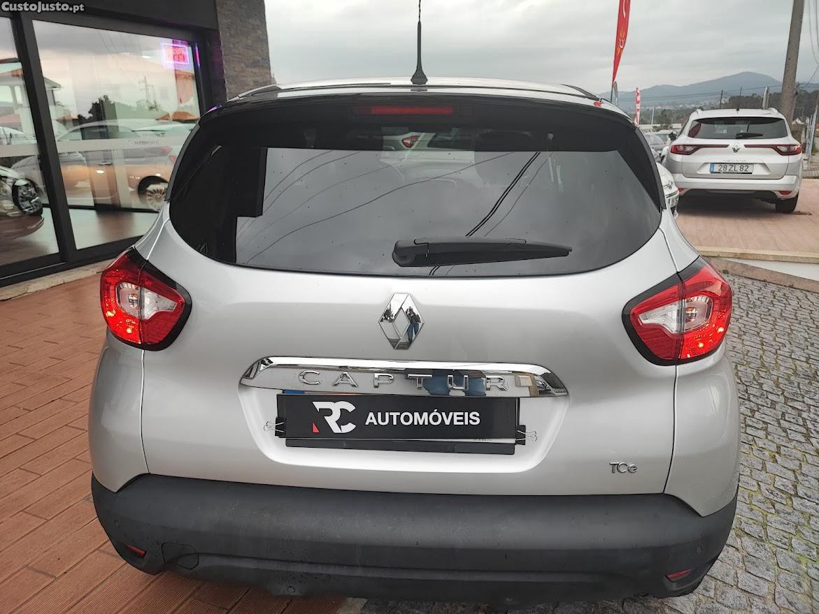 Renault Captur Exclusive 0.9 TCe — fotografia 10