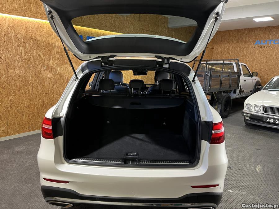 Mercedes-Benz GLC 220 AMG Line 4Matic — fotografia 3