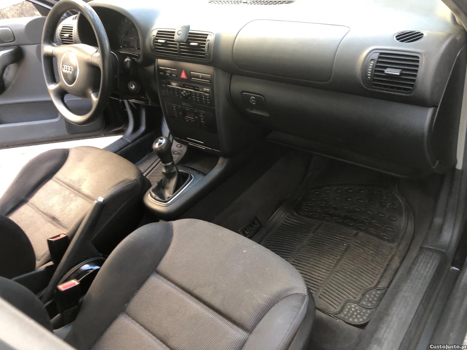 Audi A3 1.6 — fotografia 2