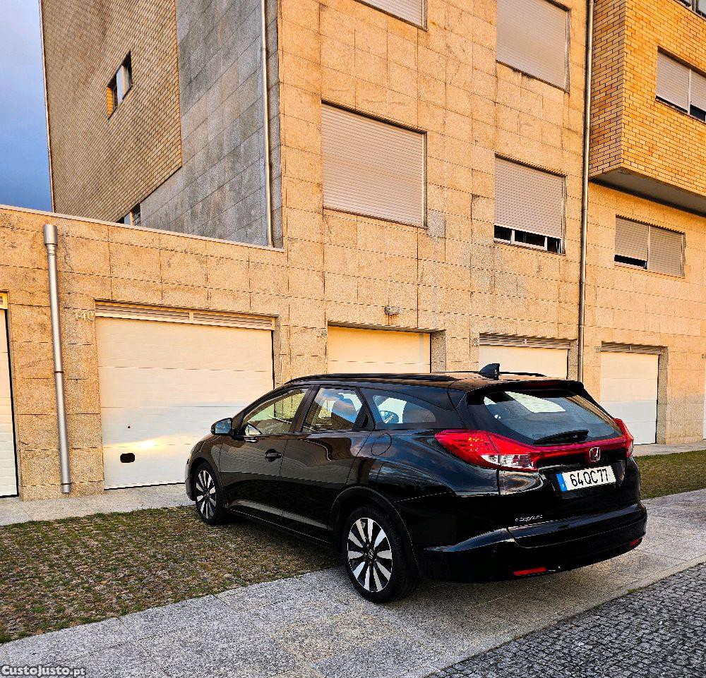 Honda Civic Tourer 1.6 I-DTEC — fotografia 6