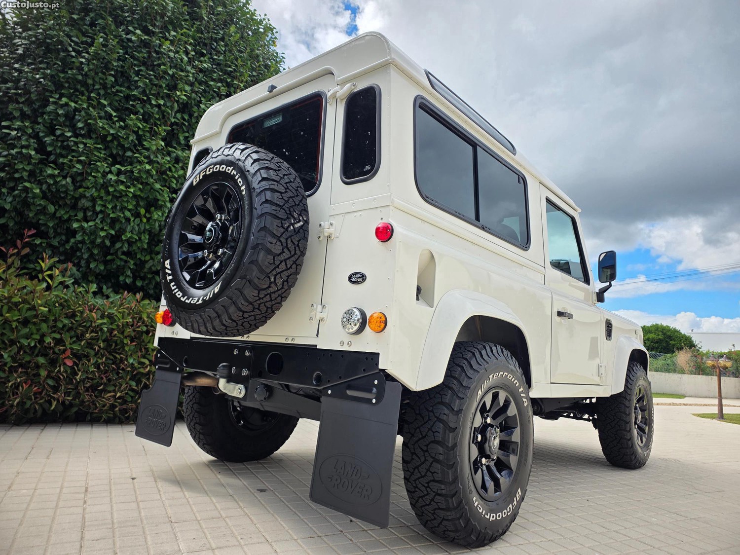 Land Rover Defender 90 St — fotografia 10