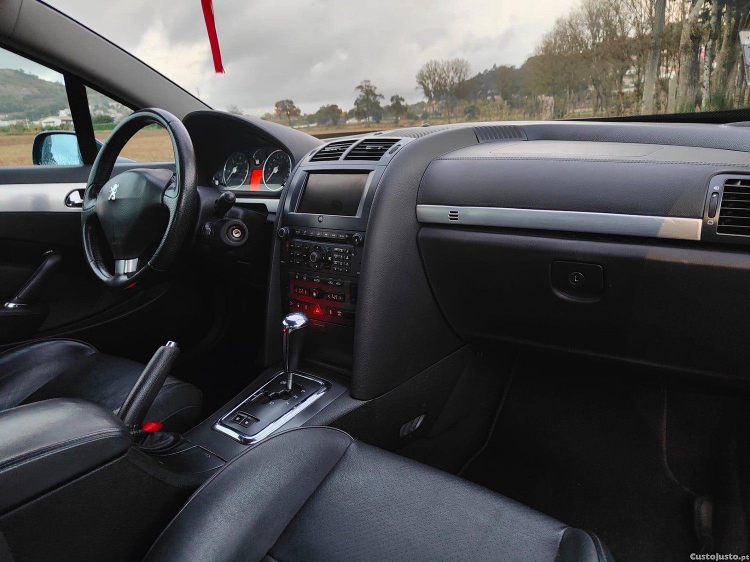 Peugeot 407 Coupé 2.7 HDi V6 AM6 — fotografia 9
