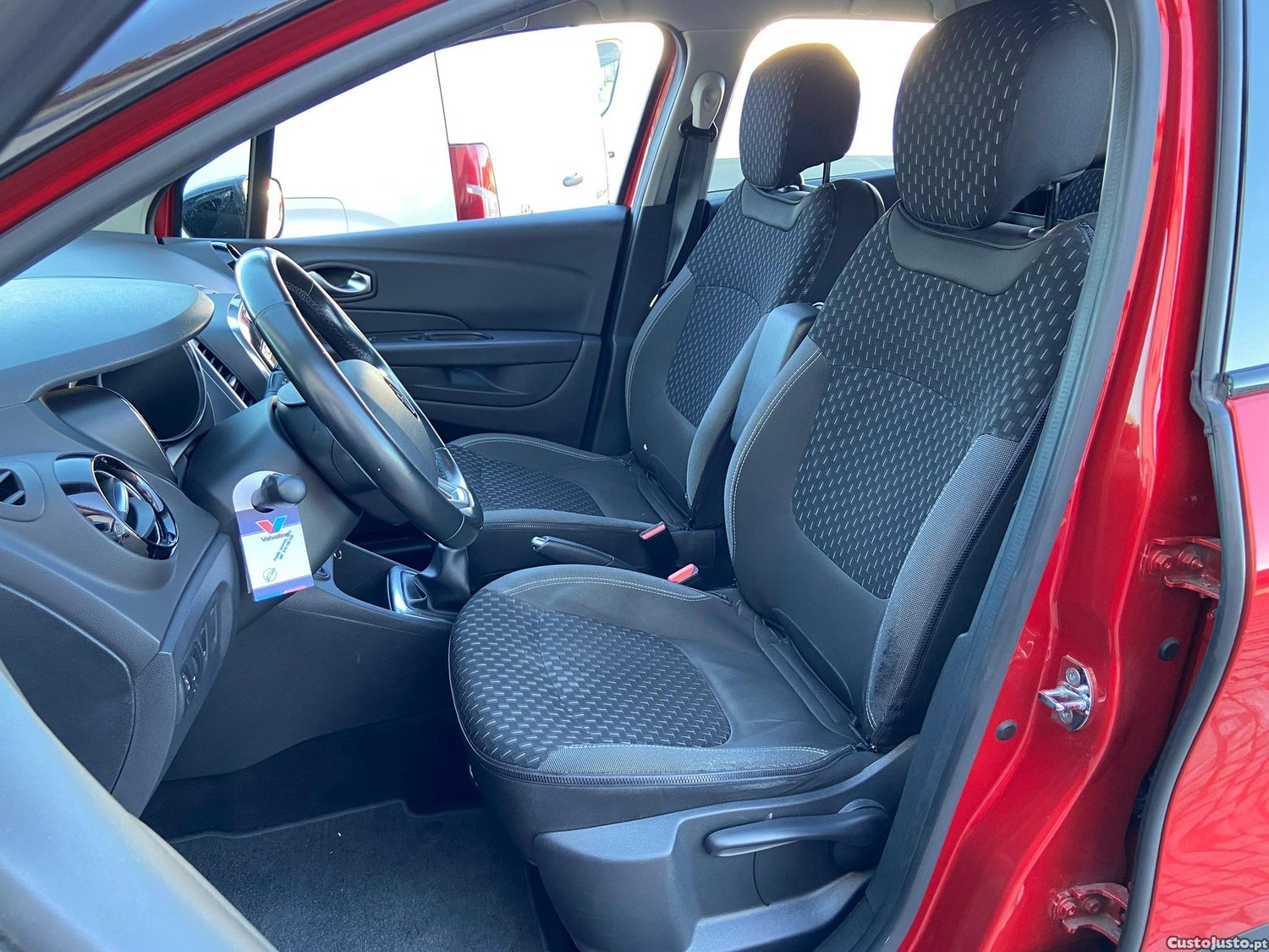 Renault Captur 0.9 TCe Exclusive — fotografia 3