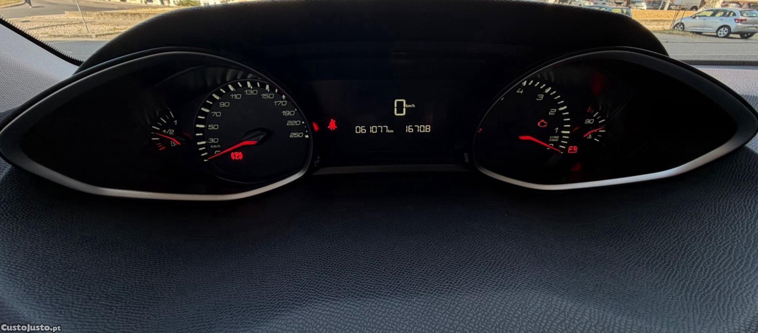 Peugeot 308 SW 1.2 THP - Style - Teto Panoramico — fotografia 4