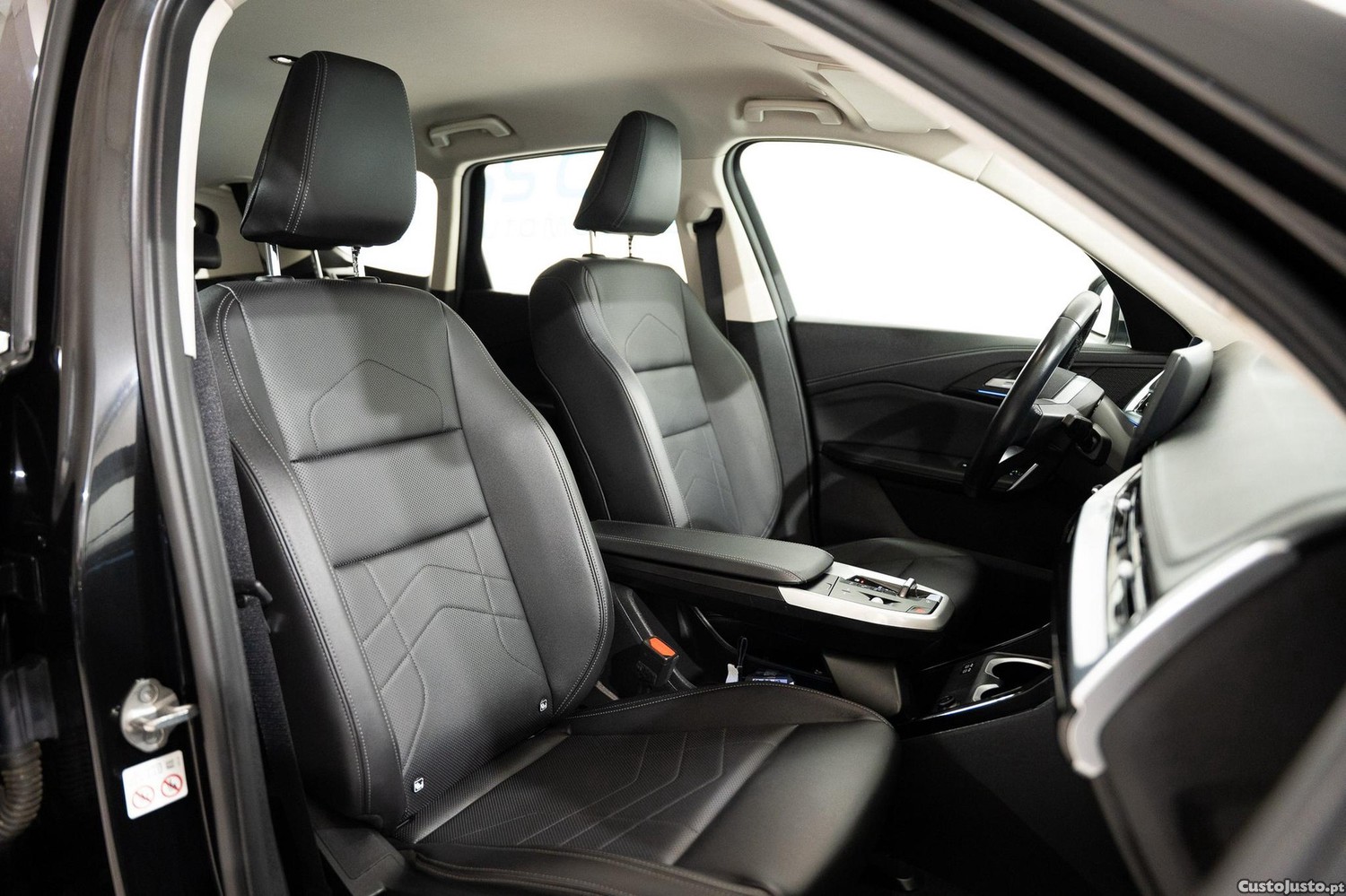 BMW iX1 xDrive30 xLine — fotografia 4